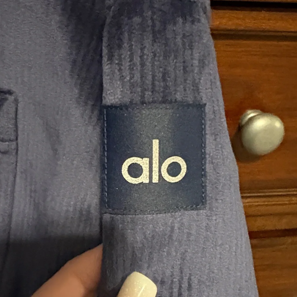 ALO Yoga Ribbed Velour Cropped Mountain Side Jacket - Picture 6 of 8